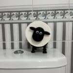 Oveja portarollo papel higenico moderno divertido - Image 5